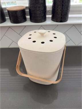 Bamboo Fiber Kitchen Compost Bin